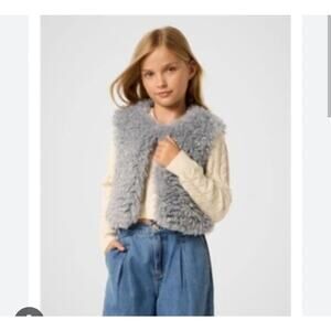 Girls gray faux fur vest size L 10-12